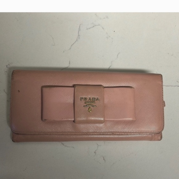 Prada Saffiano Bow Wallet in Pink - Picture 1 of 13
